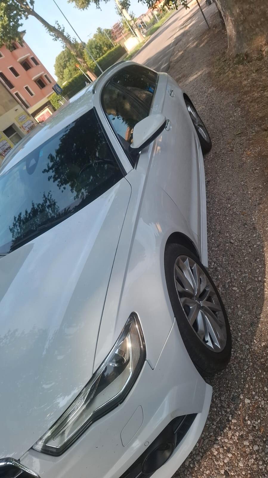 Audi A6 Avant 3.0 TDI S tronic Business
