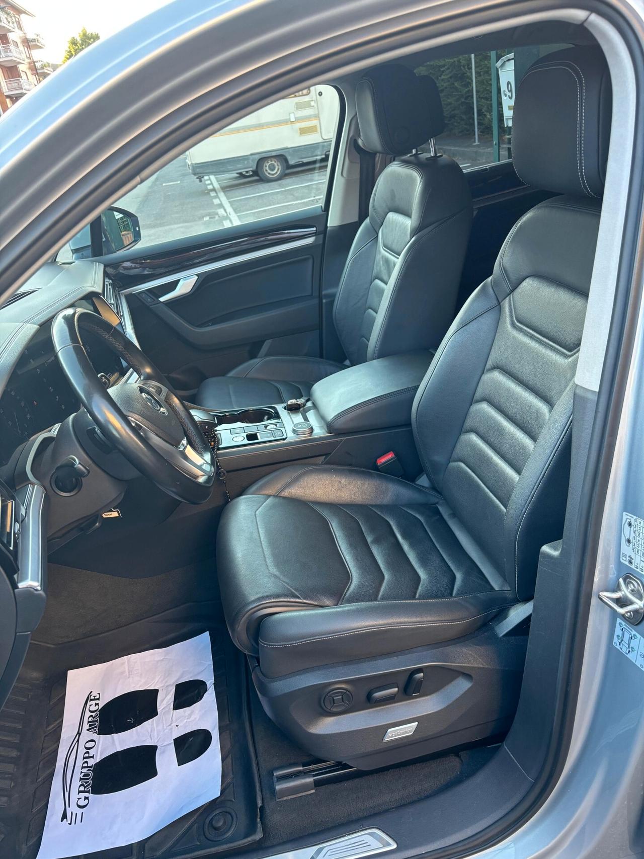 Volkswagen Touareg 3.0 V6 TDI SCR Advanced