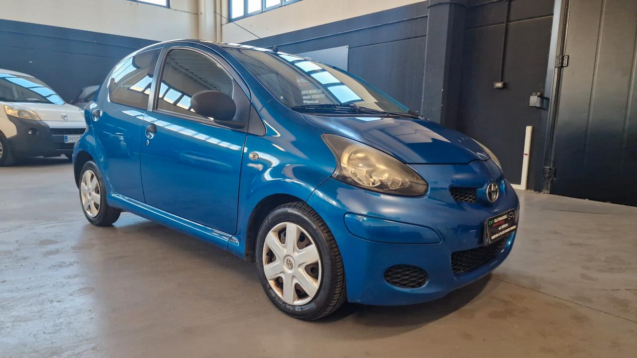 Toyota Aygo 1.0 12V VVT-i 5 porte