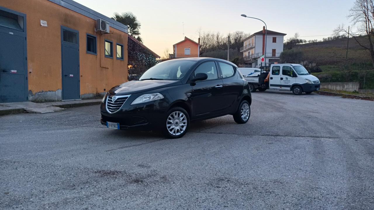 Lancia Ypsilon benzina/ Metano eccellenti condizioni