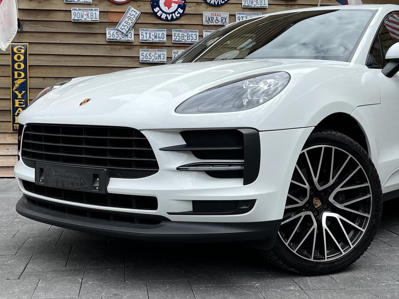 Porsche Macan 2.0 TETTO Navi LED SPORT CHRONO