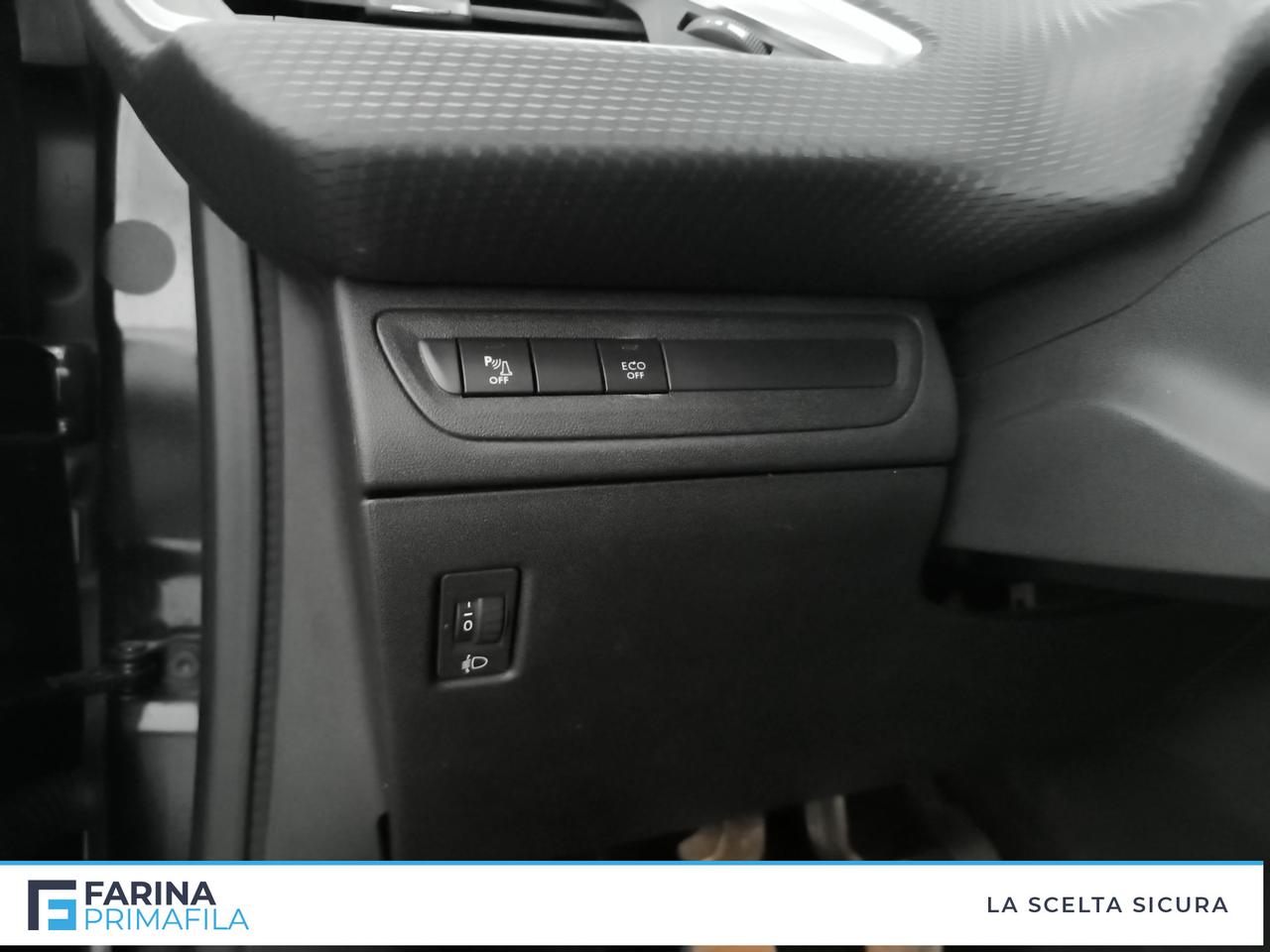 PEUGEOT 208 I 2015 - 208 5p 1.2 puretech Allure s&s 82cv neopatentati