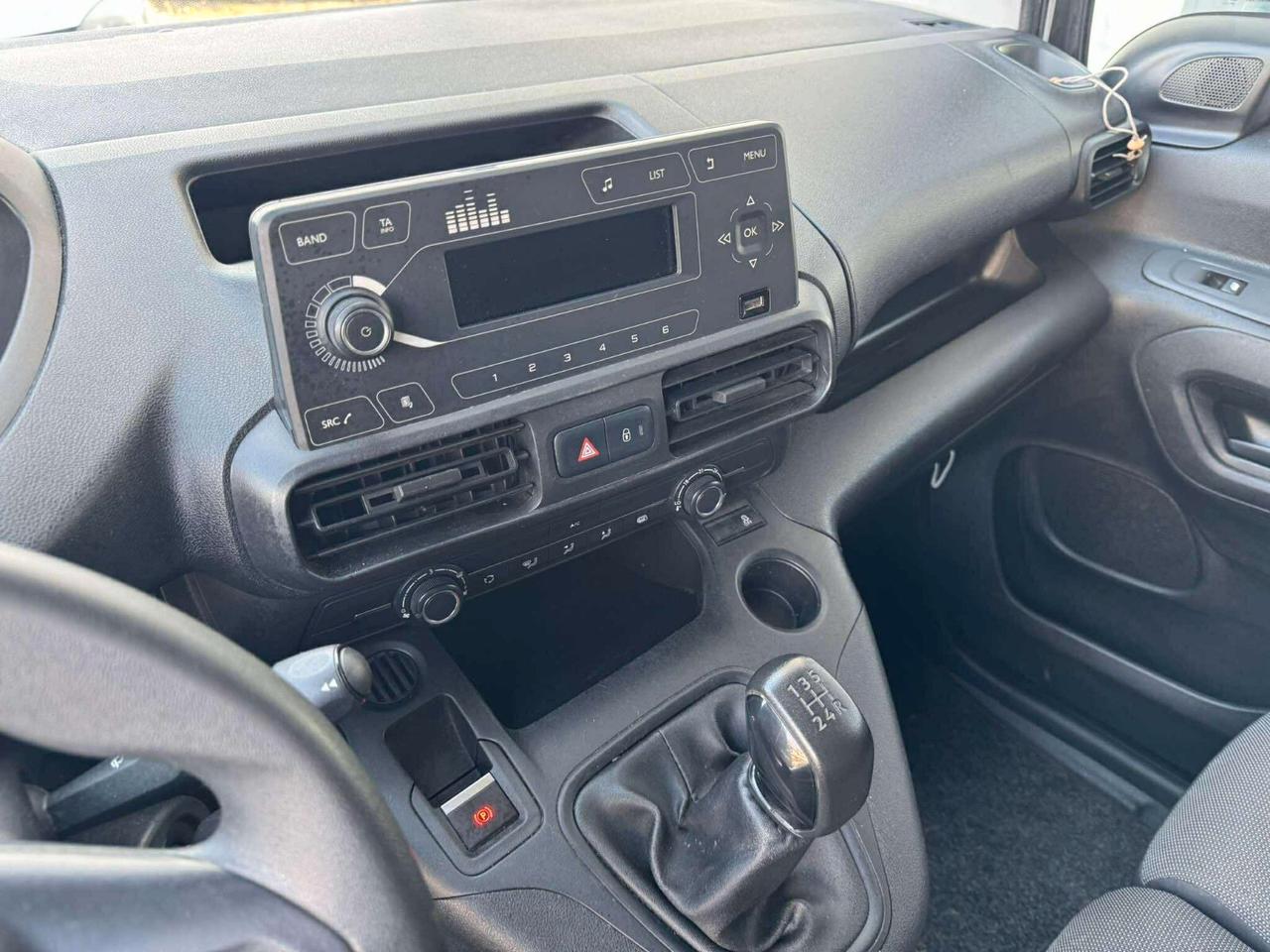 Peugeot Partner Tepee BlueHDi 100 Active POCO SINISTRATO