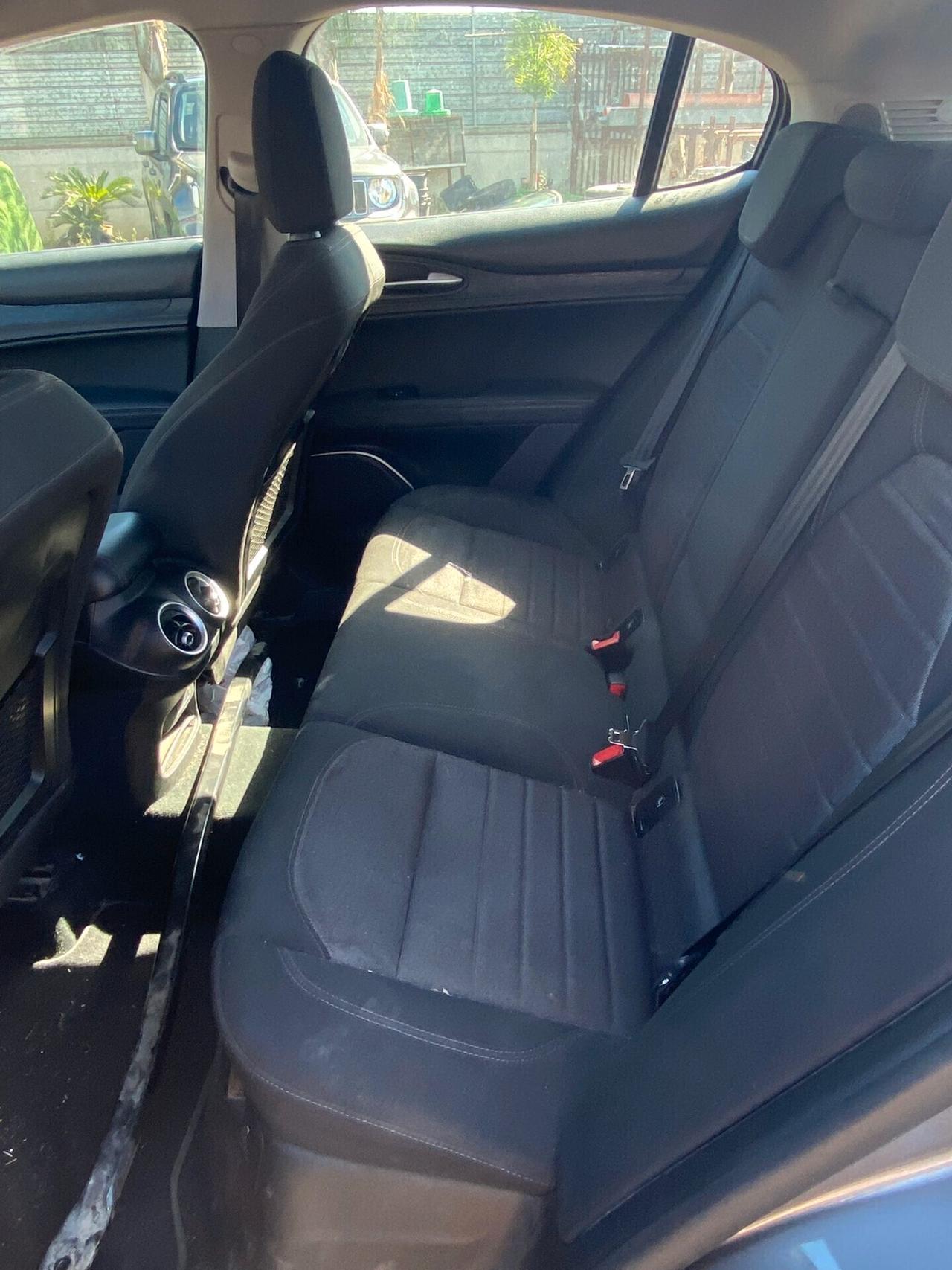 Alfa Romeo Stelvio 2.2 160 CV MOTORE ROTTO ?