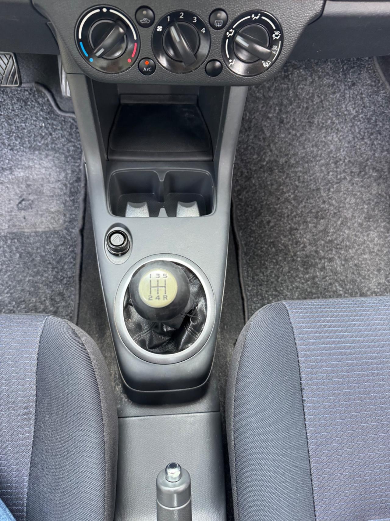 Suzuki Swift bianco perla idonea ai neopatentati
