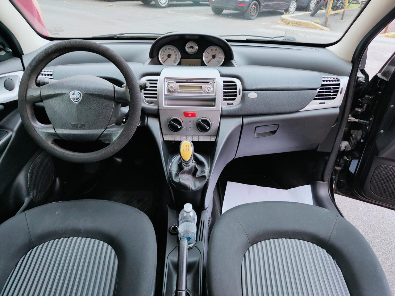 Lancia Ypsilon 1.2 Oro Plus