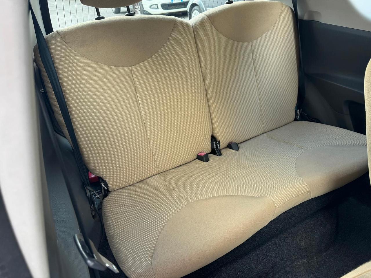 Peugeot 107 1.0 68CV 3p. Sweet Years