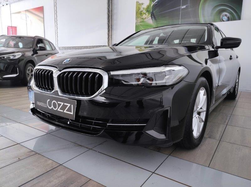 BMW Serie 5(G30/31/F90) - 520d 48V Business