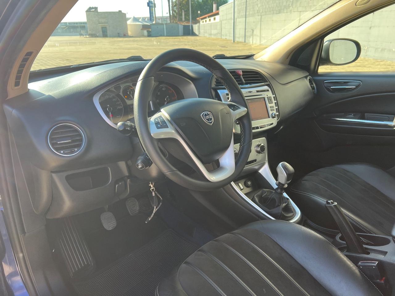 Lancia Delta 1.6 MJT 120cv Platino - 2013