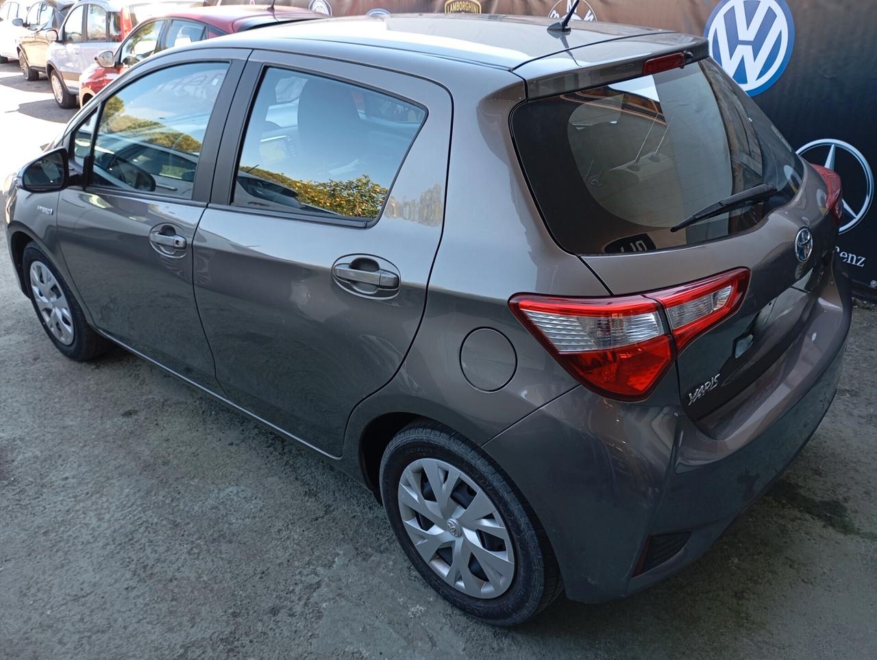Toyota Yaris 5P 1.5 Hybrid Business Aut.