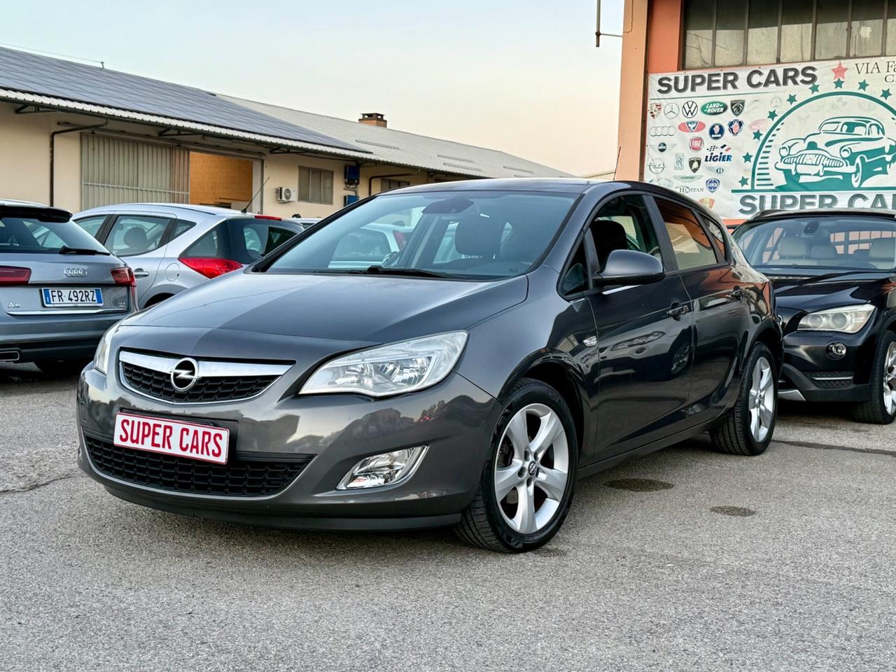 Opel Astra 1.4BENZINA 100CV 5P Cosmo NEOPATENTATO