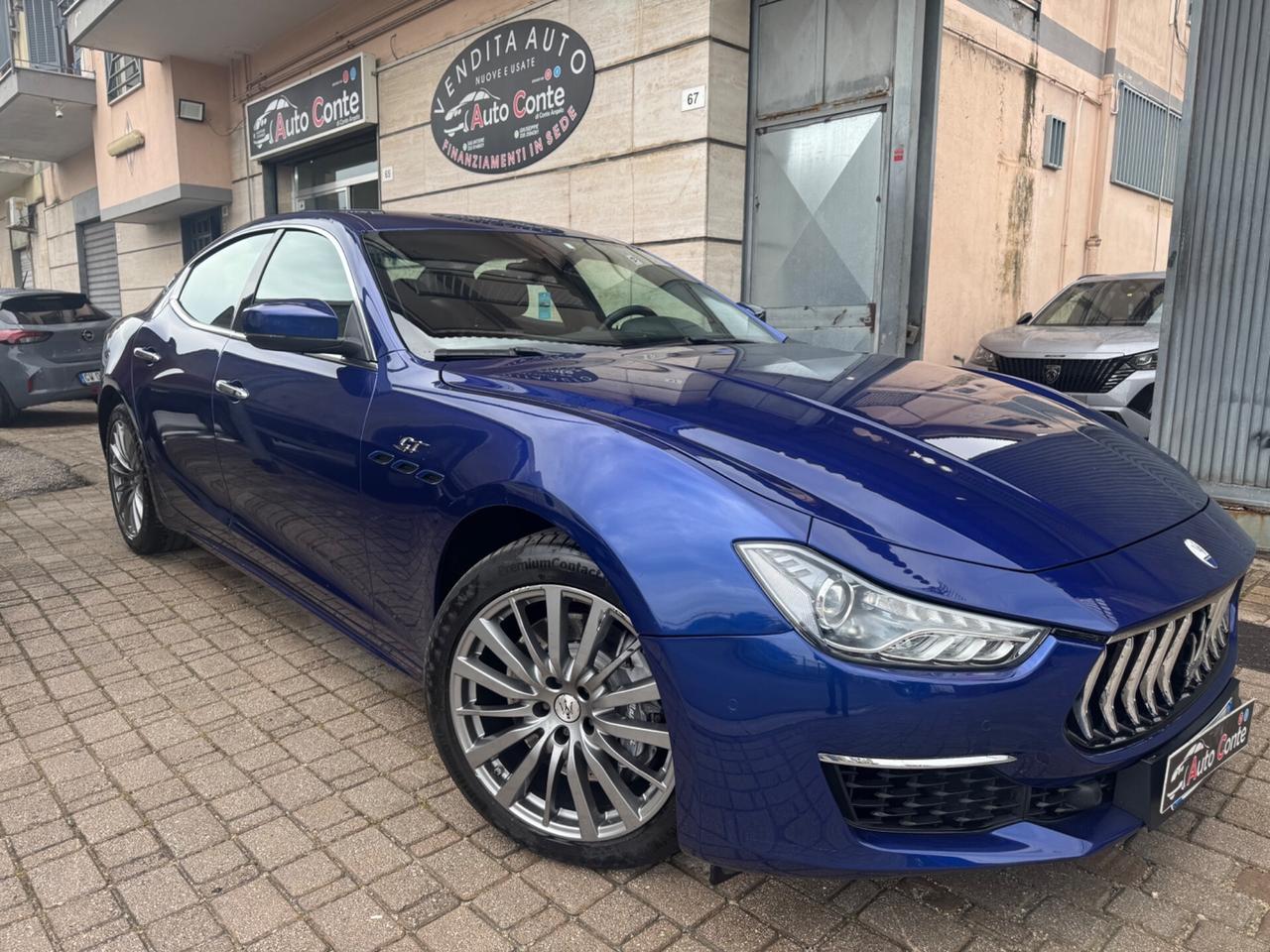 Maserati Ghibli 330 CV MHEV GT