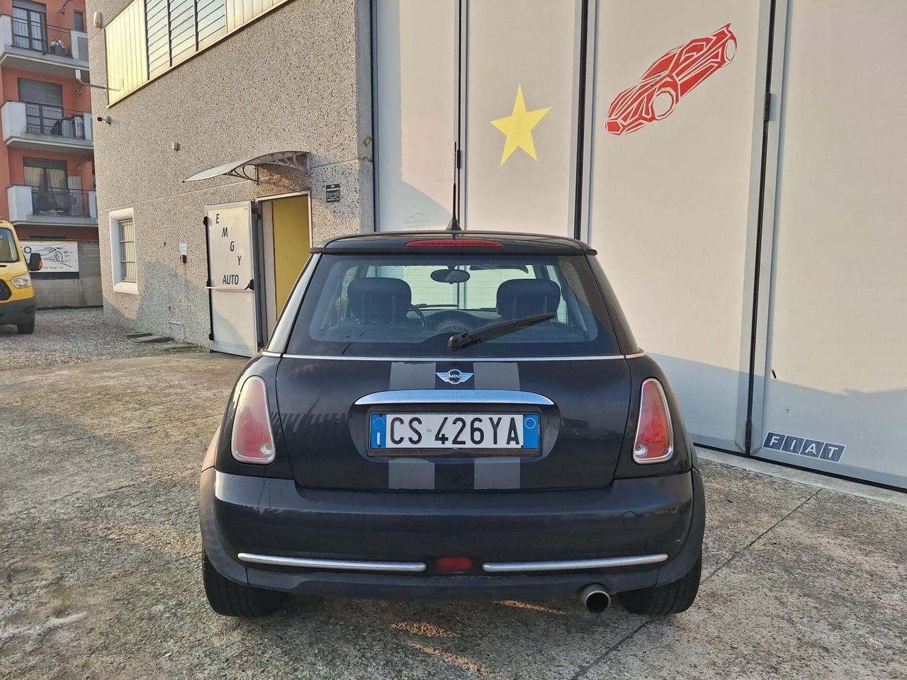 Mini One DE LUXE 1.6b 16v euro 4