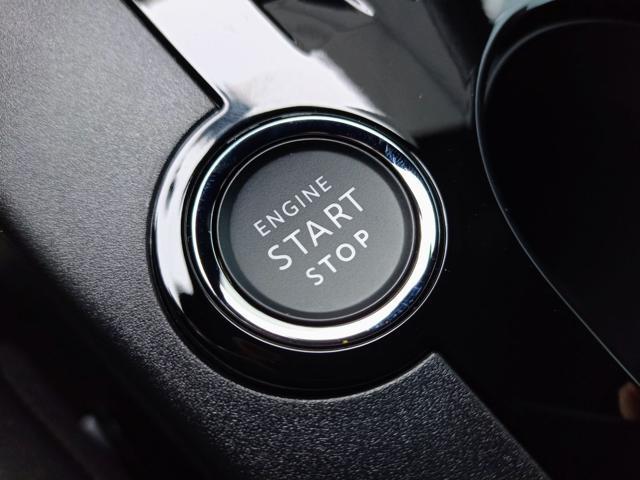 LANCIA Ypsilon Hybrid e-DCT LX