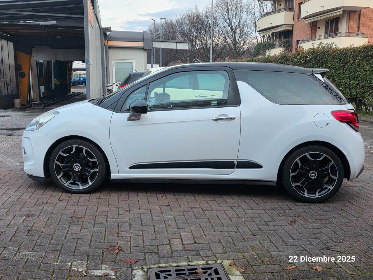 Ds DS3 3 1.6 THP 155 Just Black