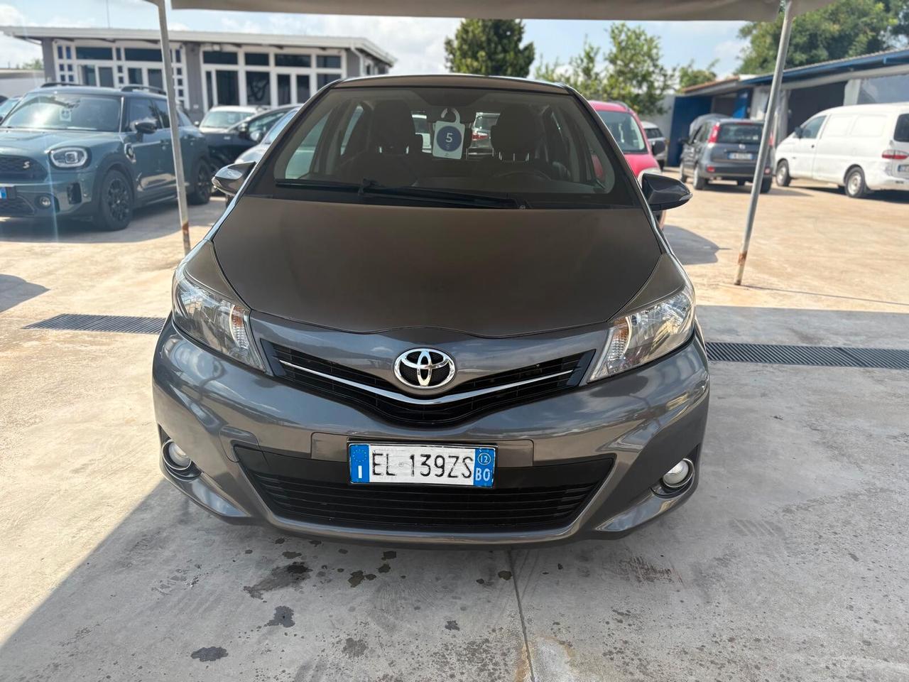 Toyota Yaris 1.4 D-4D 5 porte Lounge