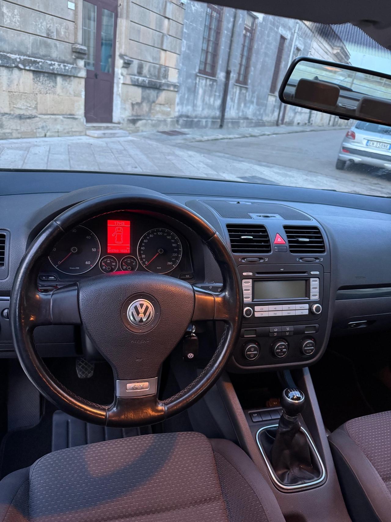 Volkswagen Golf GTD 170cv