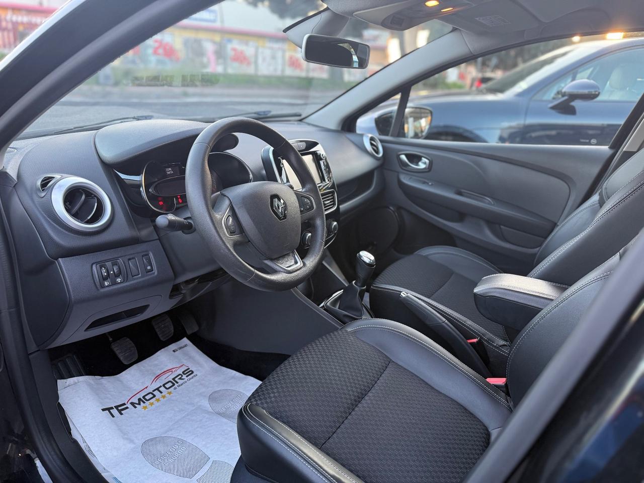 Renault Clio 1.5 dci SOLO 90.000KM - 2019