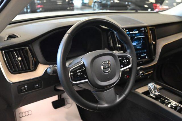 VOLVO XC60 2.0 B4 INSCRIPTION AWD AUTO TETTO 20"CAM STRAFULL!