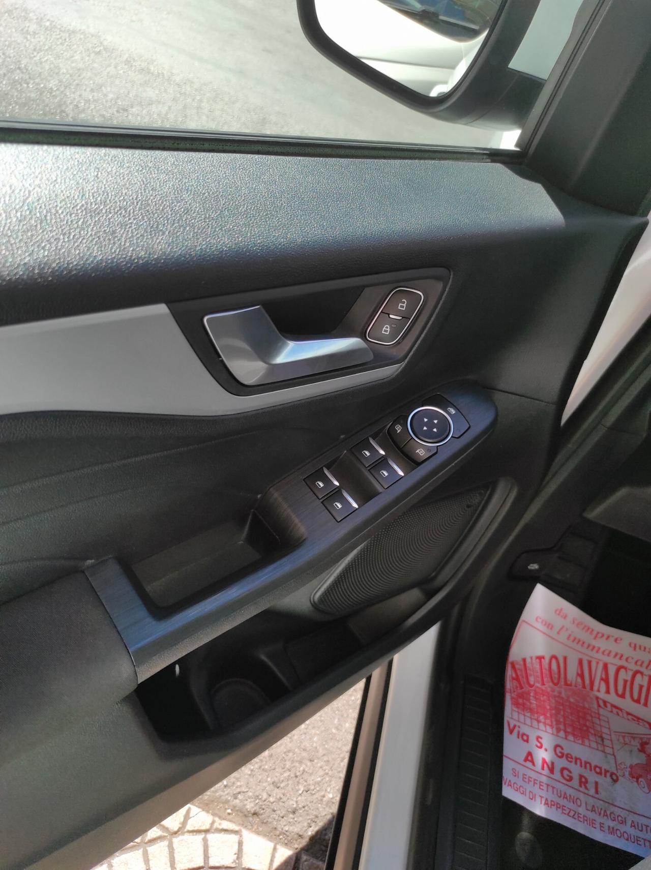 Ford Kuga 2022 1.5 tdci 120cv Nav Sensori lega 1propr