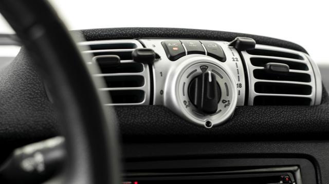 SMART ForTwo MHD coupé passion NEOPATENTATI