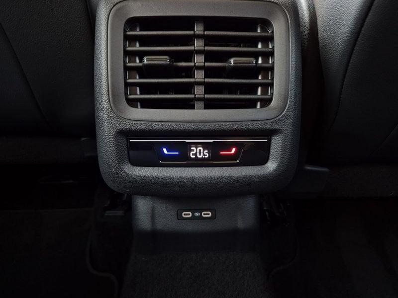 Volkswagen T-Roc 1.5 etsi Style 115cv dsg
