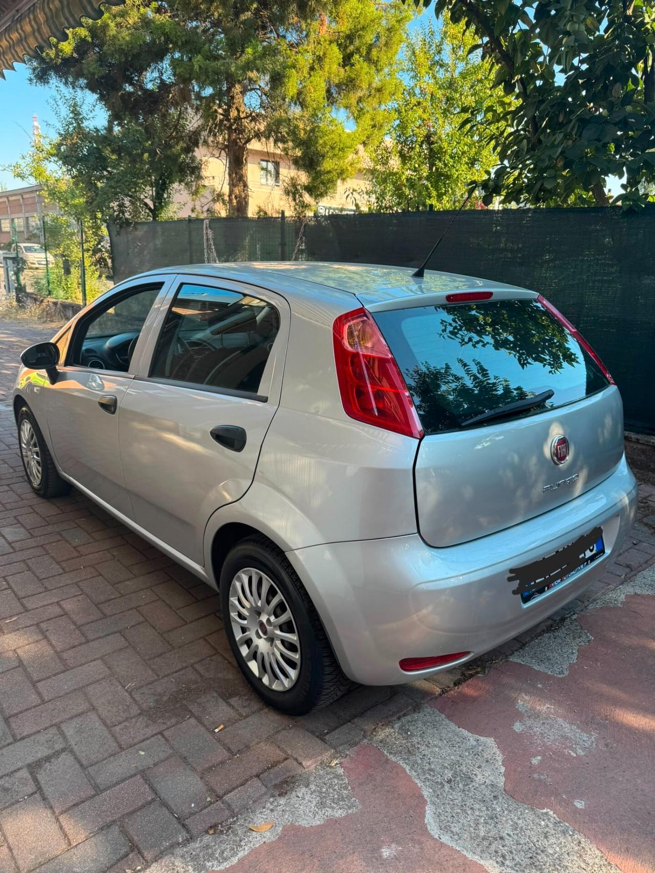 Fiat Punto 1.2 Lounge euro 6 - 2015