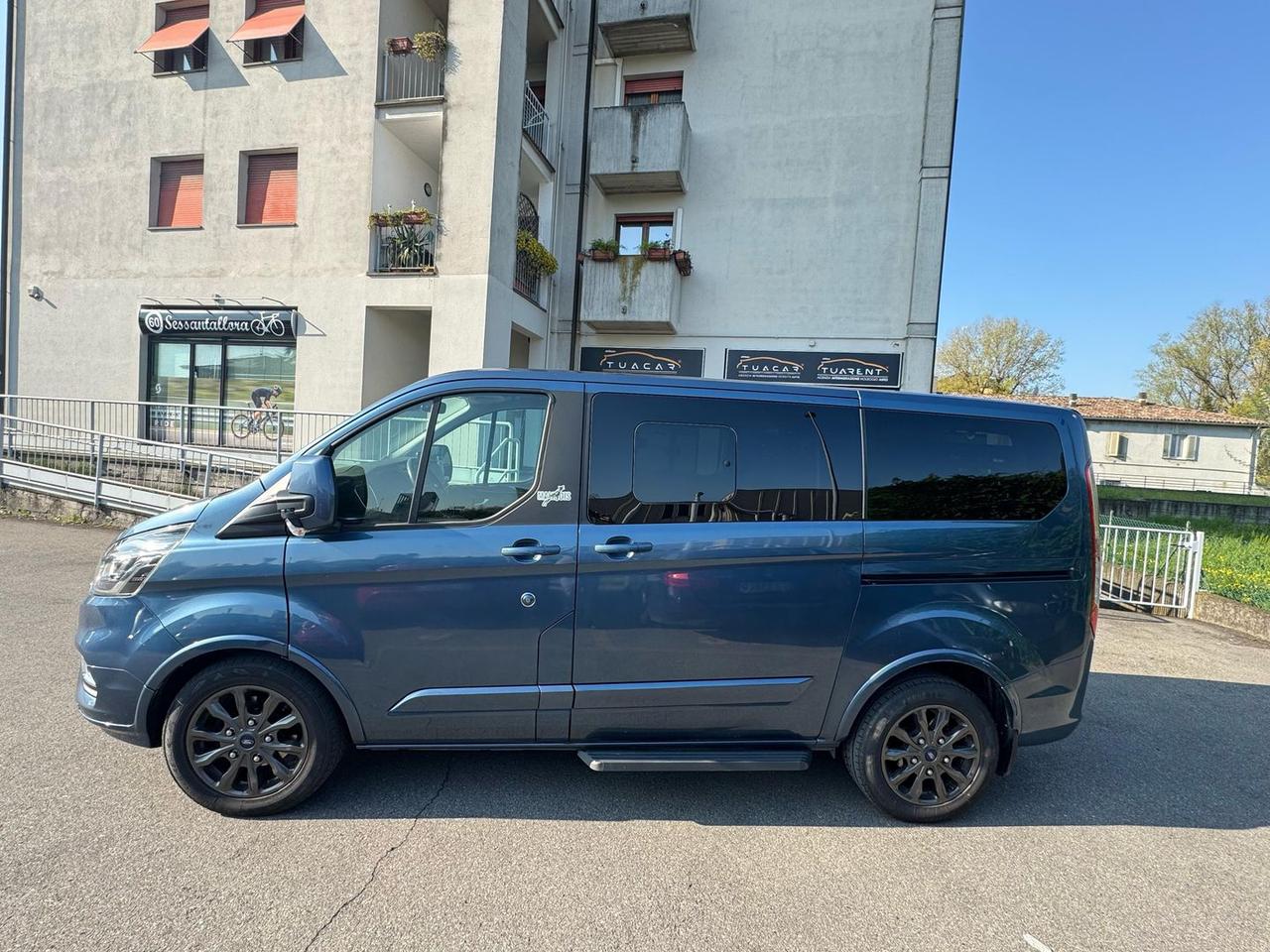Ford Tourneo Custom Titanium 2.0 EcoBlue