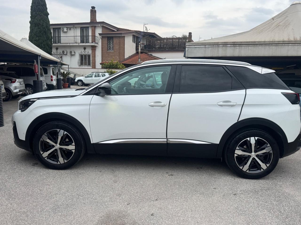 Peugeot 3008 BlueHDi 130 S&S EAT8 Allure