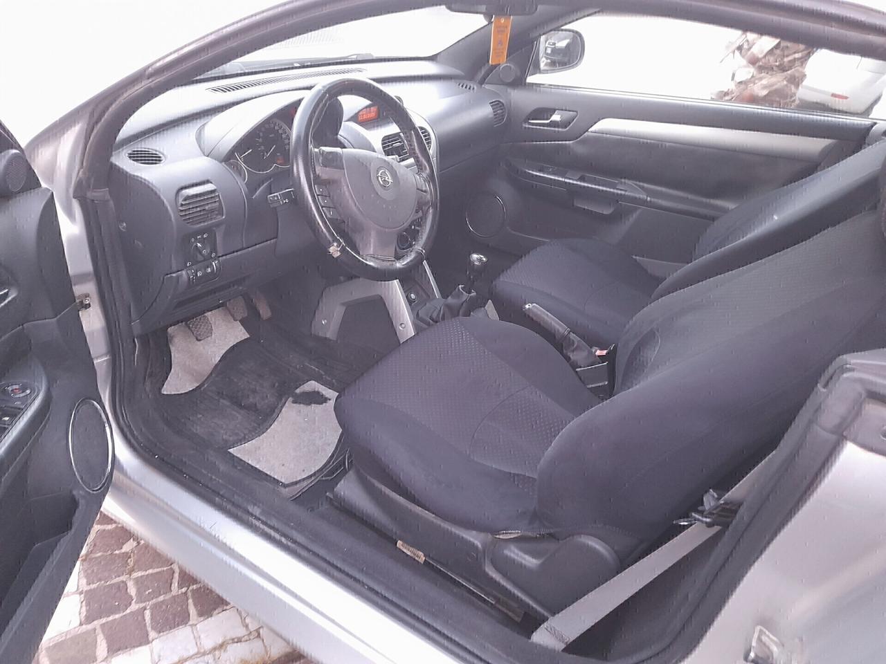 Opel Tigra TwinTop 1.4 16V Enjoy