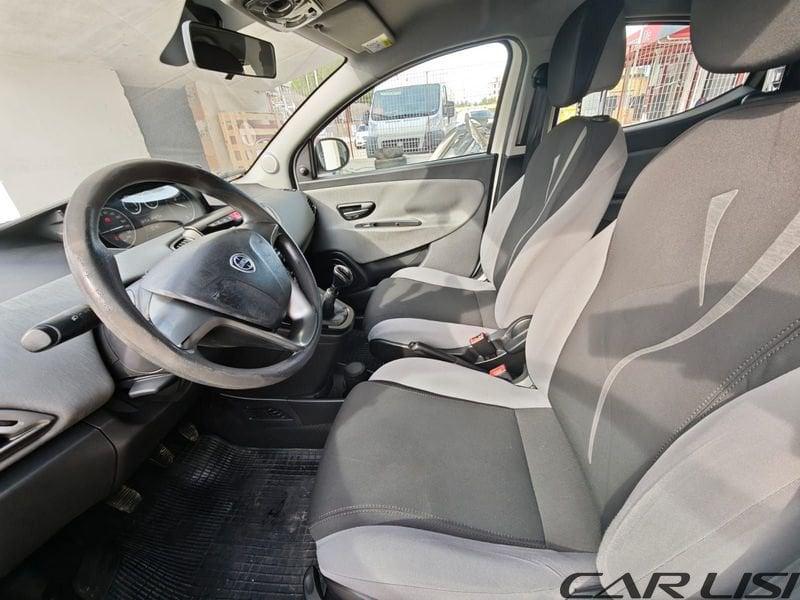 Lancia Ypsilon 1.3 MultiJet 95 cv Stop & Start Silver