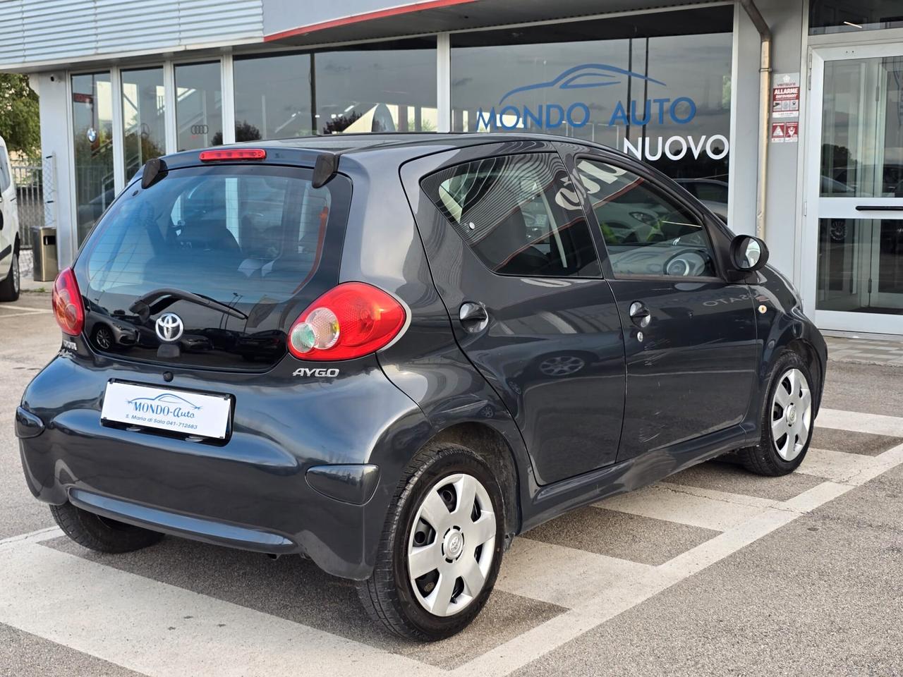 Toyota Aygo 1.4 turbodiesel 5 porte Sol 2007