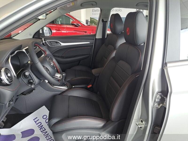 MG ZS 1.5 Classic Luxury Silver (MBC)