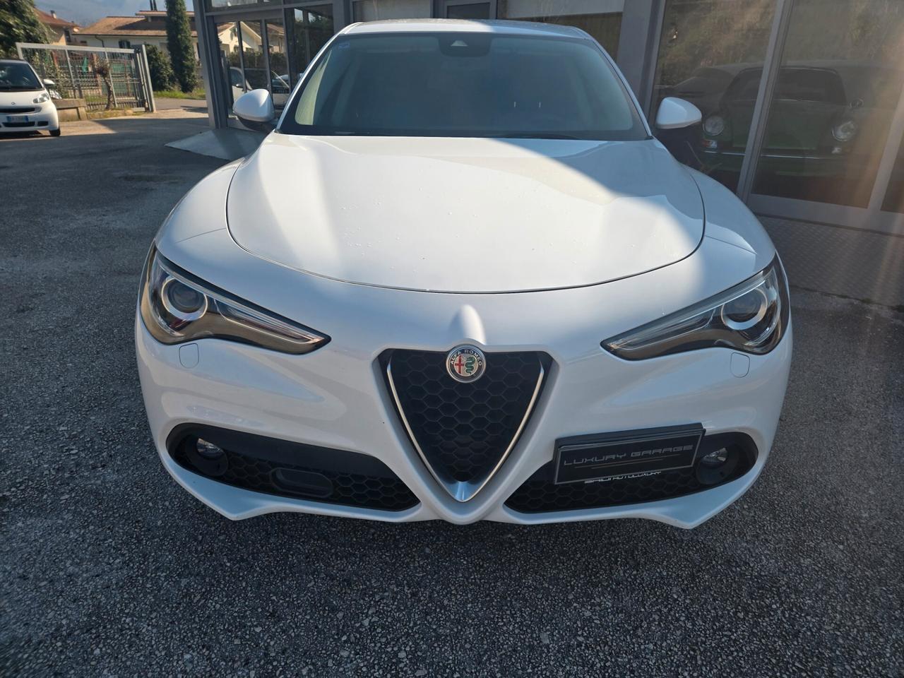 Alfa Romeo Stelvio 2.2 Turbodiesel 210 CV AT8 Q4 Executive