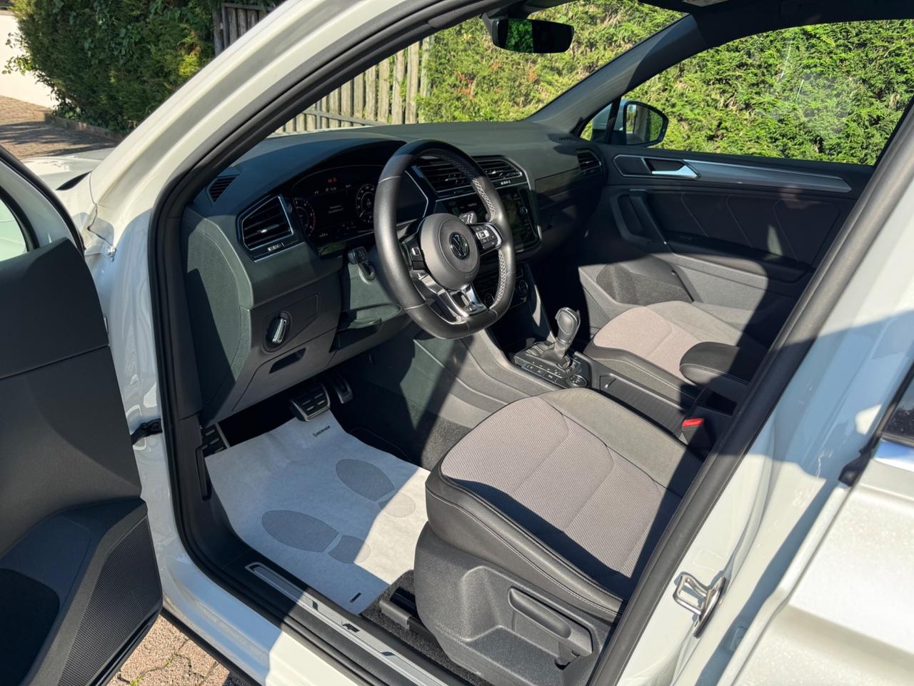 Volkswagen Tiguan 2.0 BiTDI SCR DSG 4MOTION Advanced R-Line BMT
