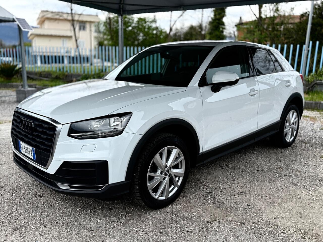 AUDIQ2 1.6 TDI S tronic *NAVI