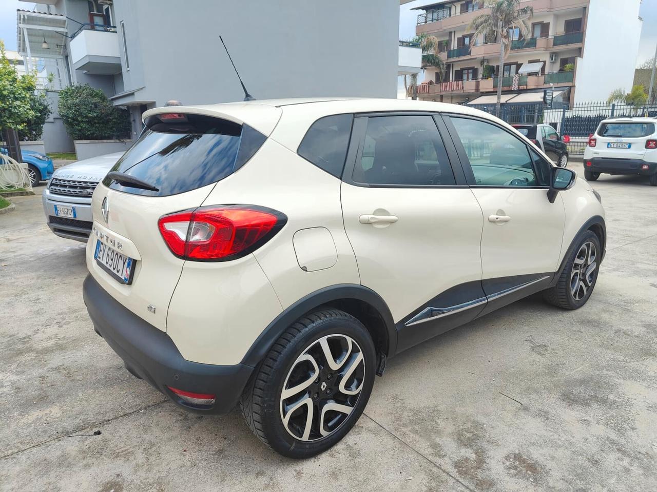 RENAULT CAPTUR -PRoV TOSCANA-ECCELLENTI CONDIZIONi