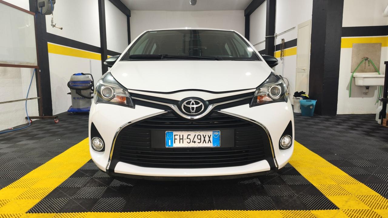Toyota Yaris 1.0 5 porte Lounge