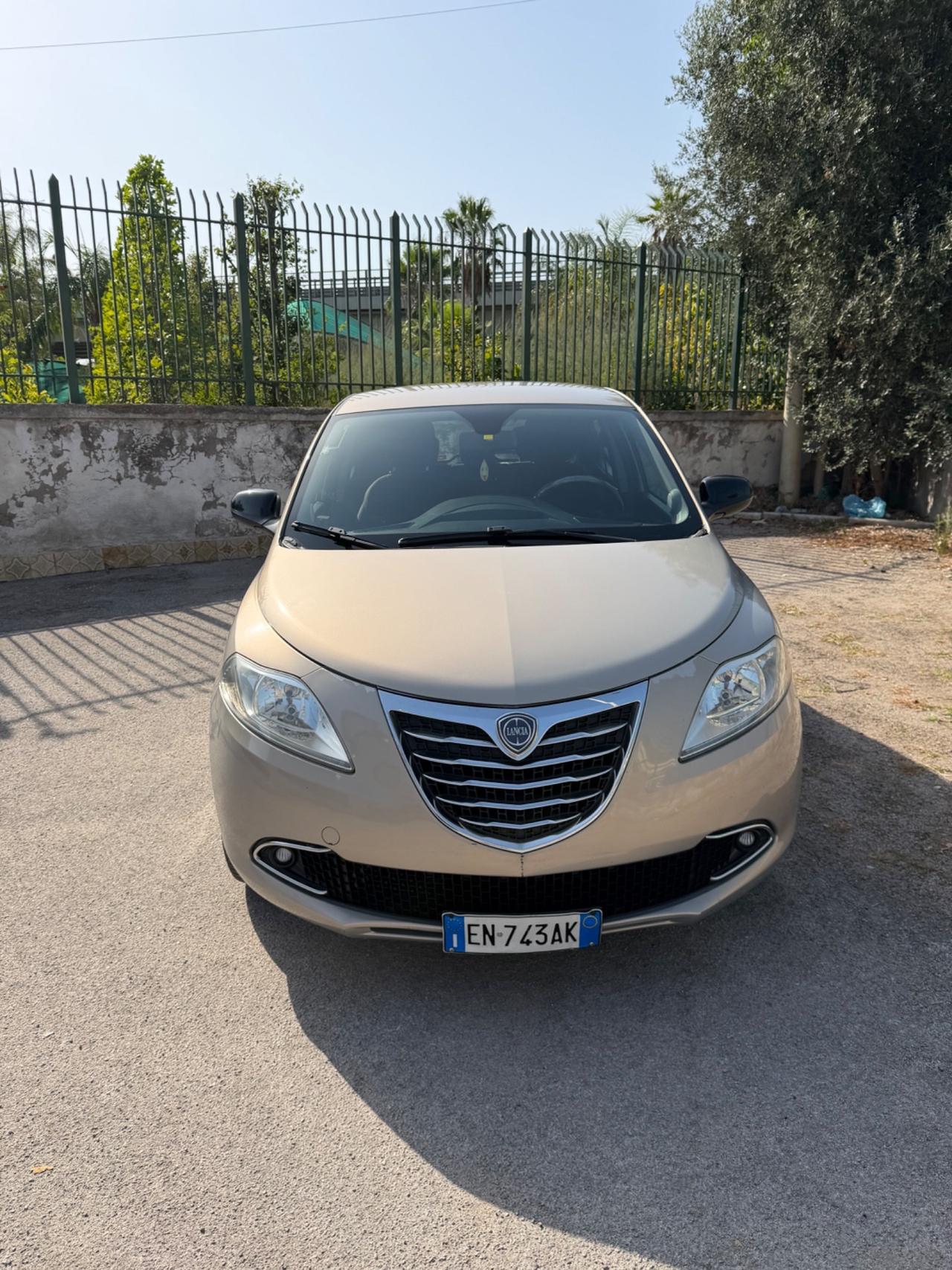 Lancia Ypsilon ecochic GPL