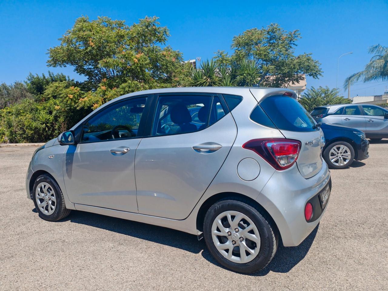 Hyundai i10 1.0 Benzina full optional 2019