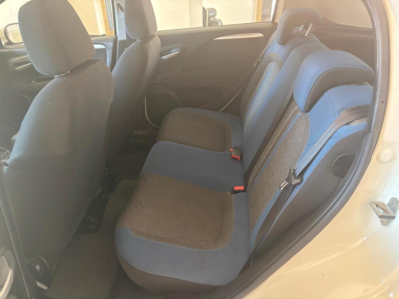 FIAT PUNTO ANNO 2012 BZ METANO ADATTA NEOPATENTATI KM 185 MILA