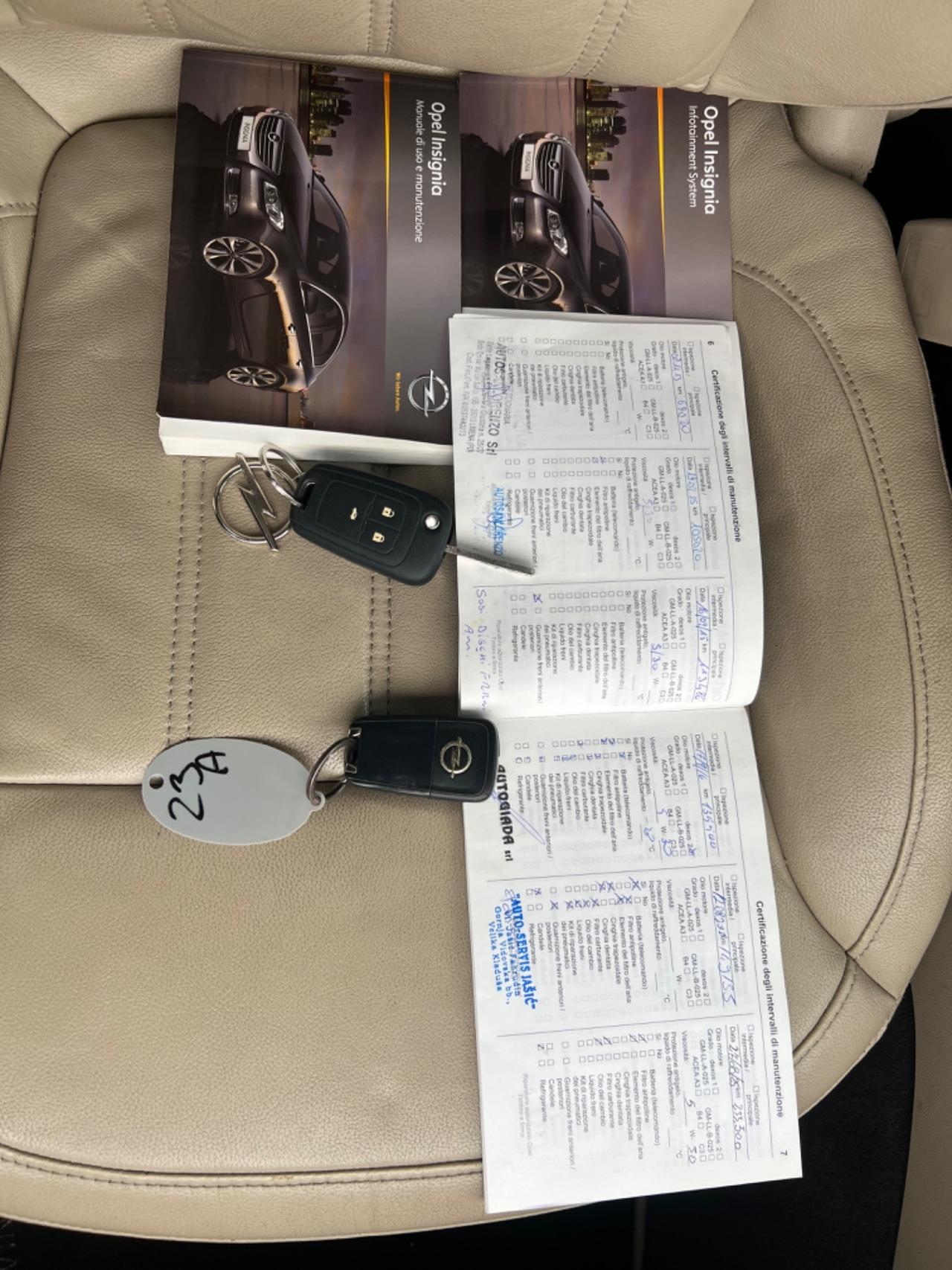 OPEL INSIGNIA AUTOMATICA DIESEL MODELLO SPORT FULL OPTIONAL