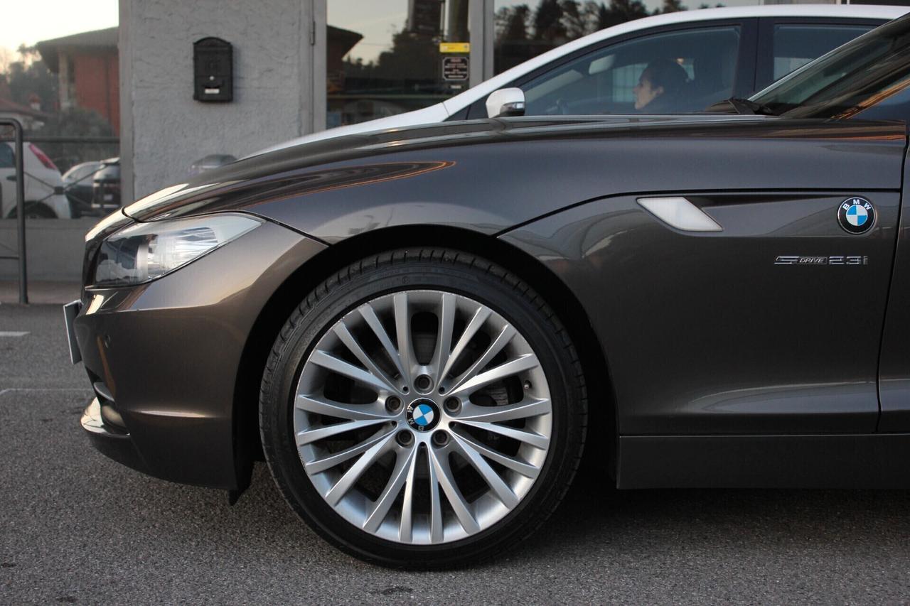 Bmw Z4 sDrive23i SDRIVE STEPTRONIC XENON NAVY SPORT