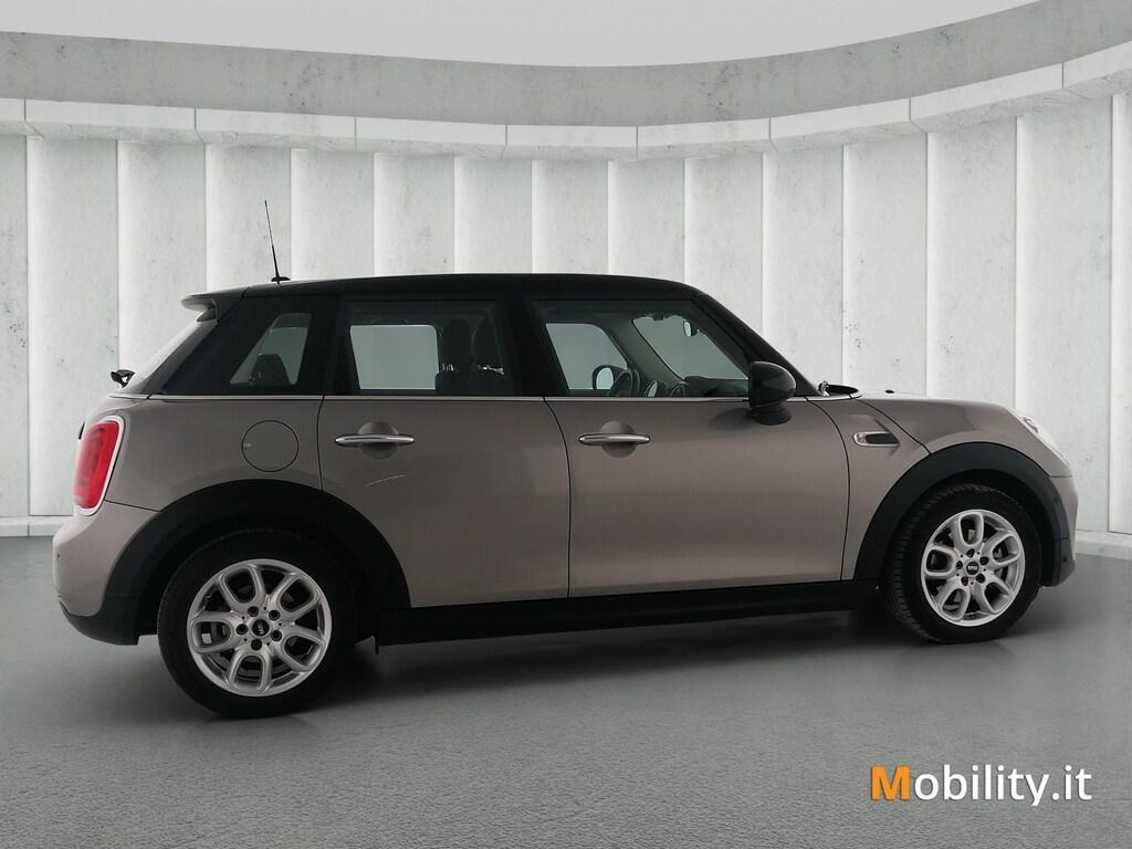 Mini Cooper 1.5 Cooper Boost Auto