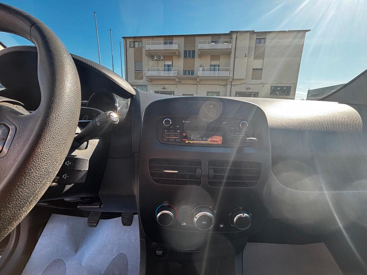 Renault Clio 1.5 dCi 8V 75CV 5 porte Wave