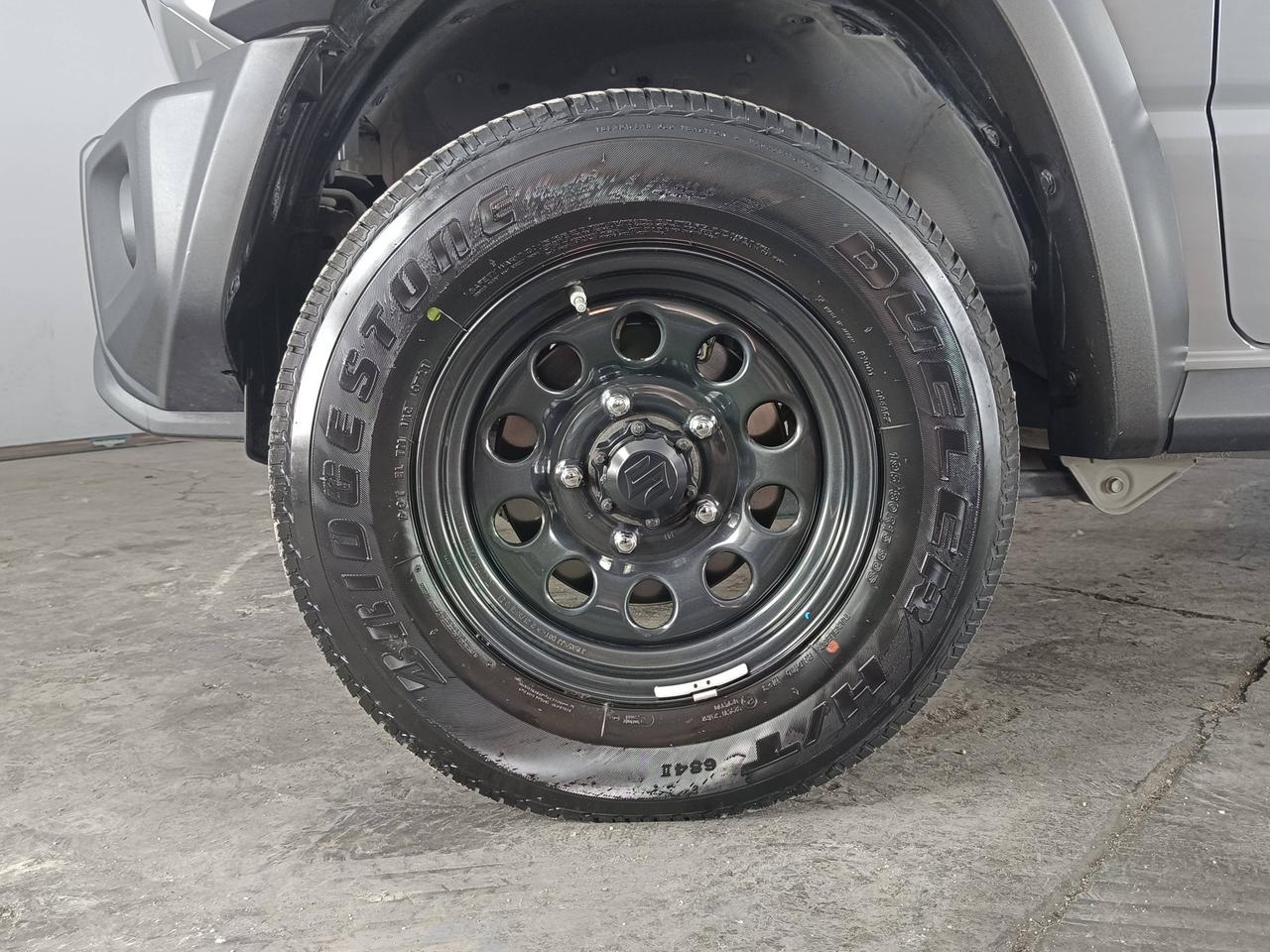 SUZUKI Jimny IV 2018 - Jimny 1.5 Pro 4wd allgrip