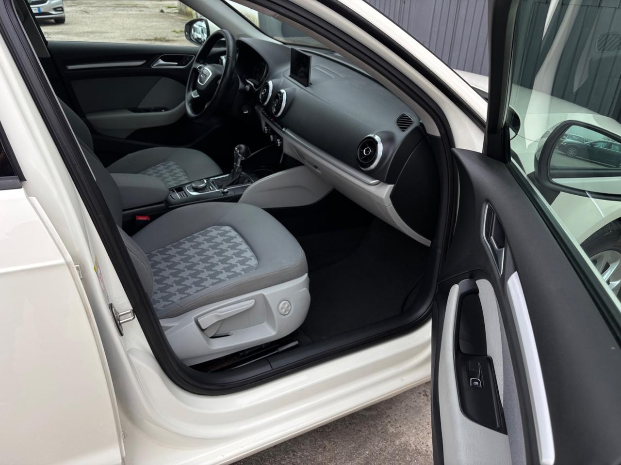 Audi A3 2.0 TDI 150 CV S tronic sportback. Garanzia