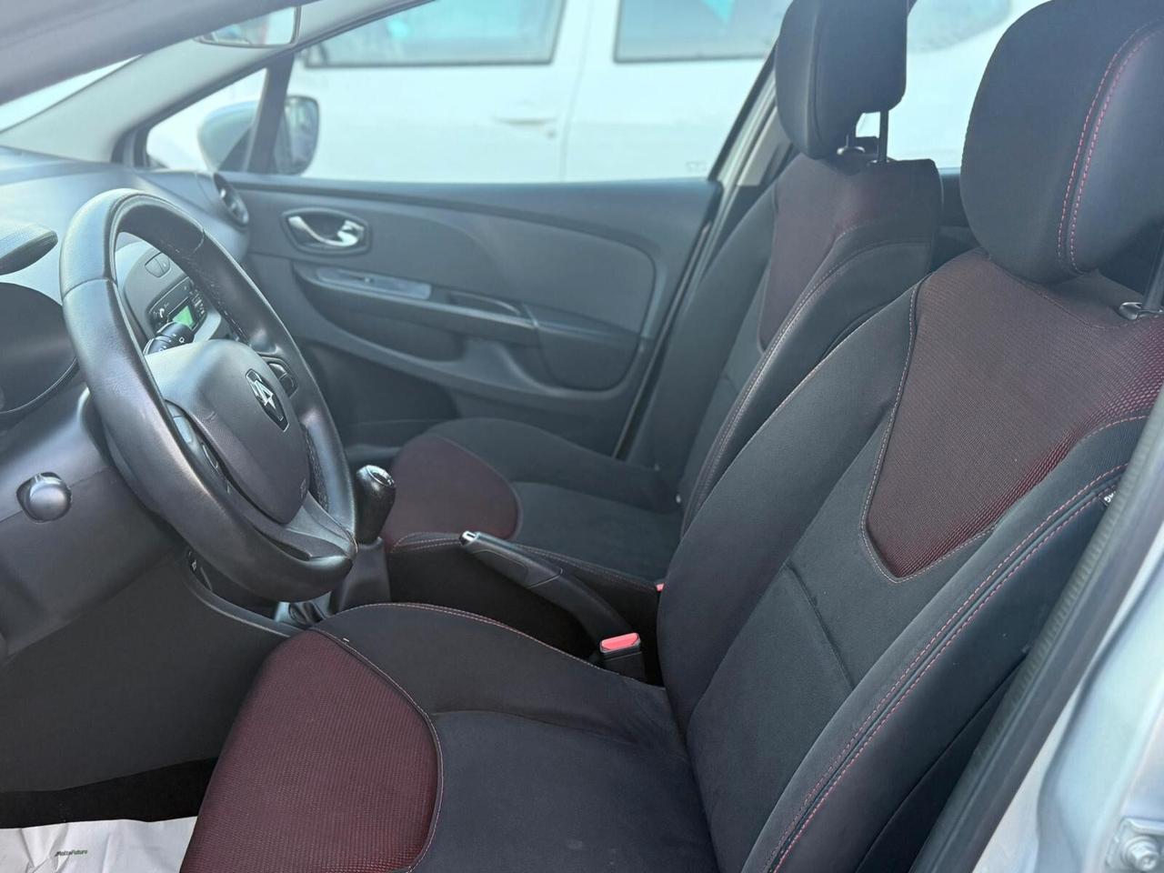 Renault Clio 1.5 dCi 8V 75CV 2013