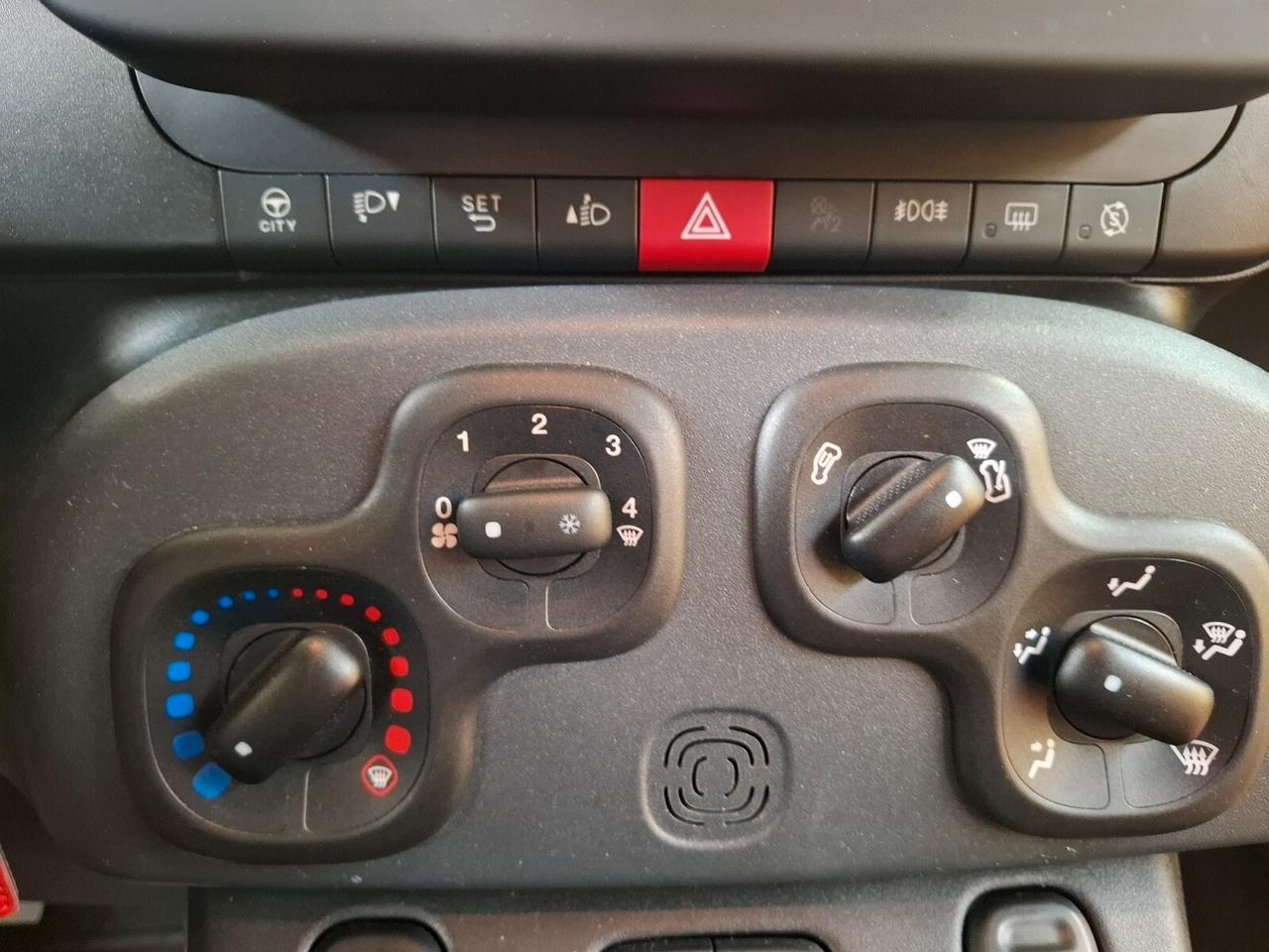 Fiat Panda noleggio Giornaliero o breve