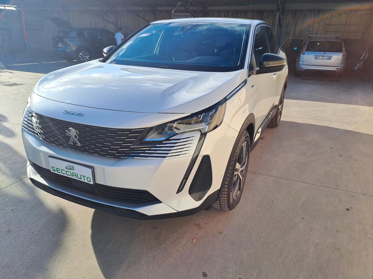 Peugeot 3008 Hybrid 225 e-EAT8 Allure Pack